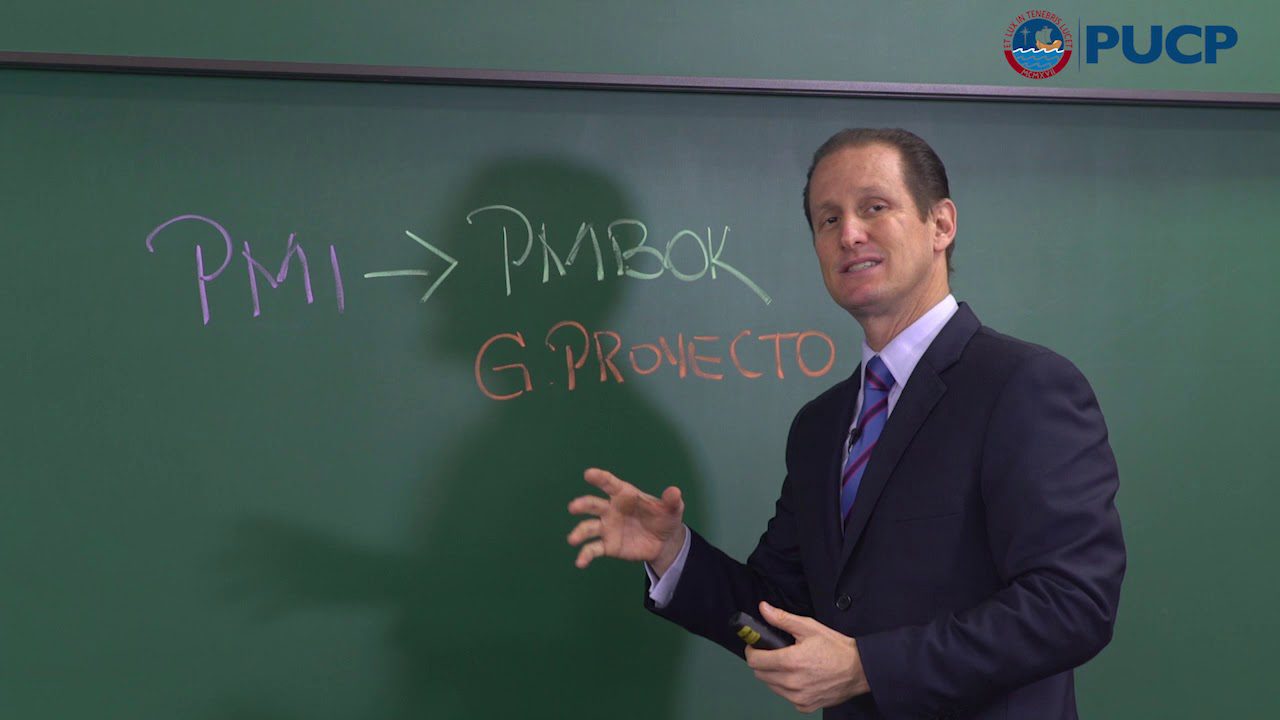 Estrategias para la gestión de proyectos en sectores específicos